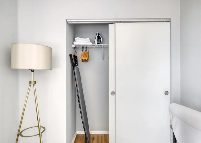 Lakeview 2br W Patio Wd Nr Wrigley Field Chi-458 Apartamento